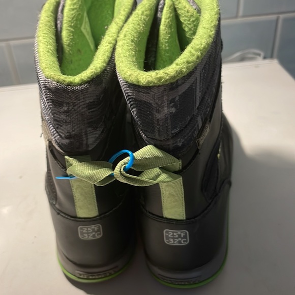 Merrell Boys US 6M EU 37Select Dry Insulated Snow Bank 2.0 Winter Boots - Picture 3 of 8